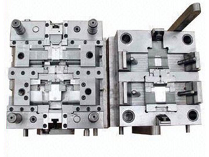 玛曲精密塑料模-07